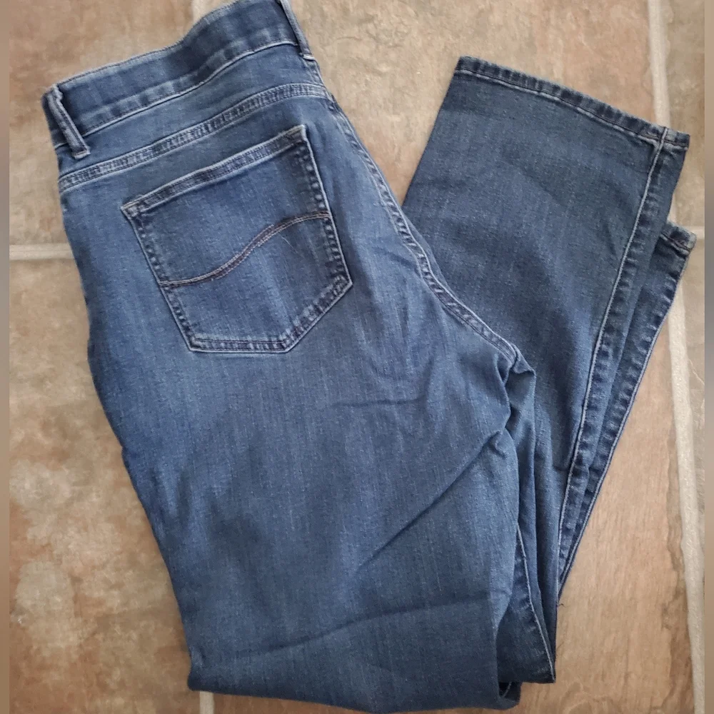 Sold - Picture 1 of 3